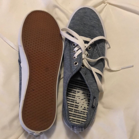 Vans sneakers. - Picture 4 of 5